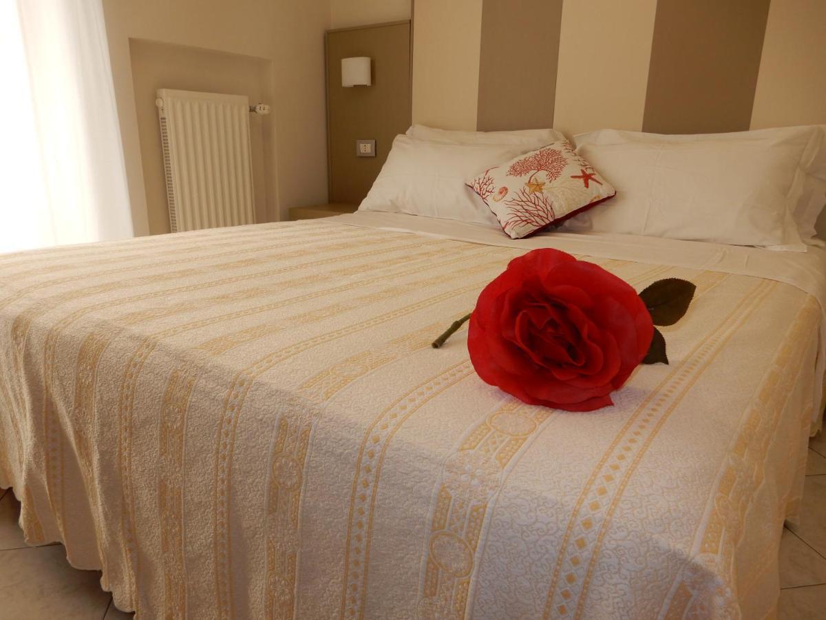 Hotel San Giorgio فاستو المظهر الخارجي الصورة