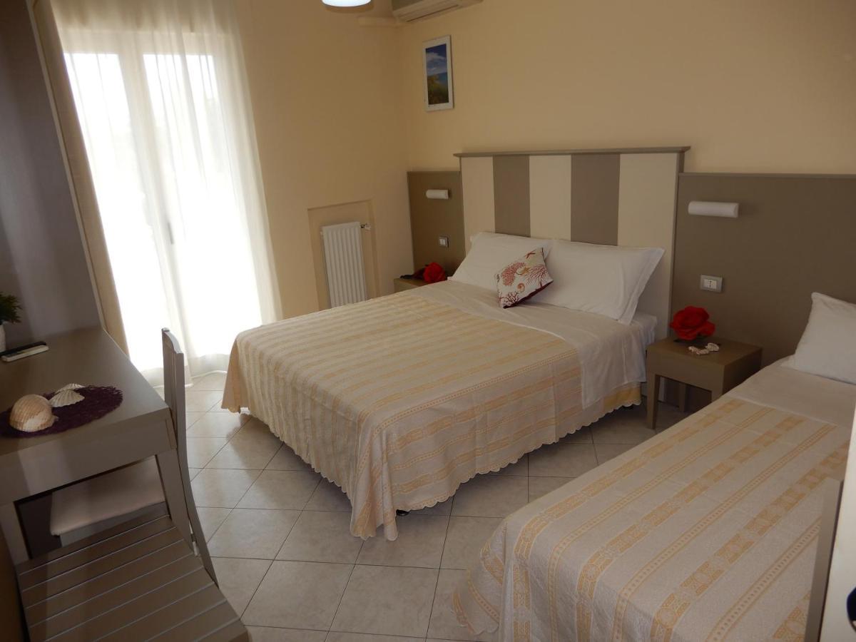 Hotel San Giorgio فاستو المظهر الخارجي الصورة