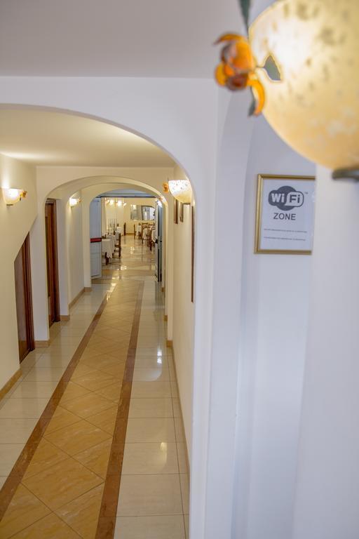 Hotel San Giorgio فاستو المظهر الخارجي الصورة
